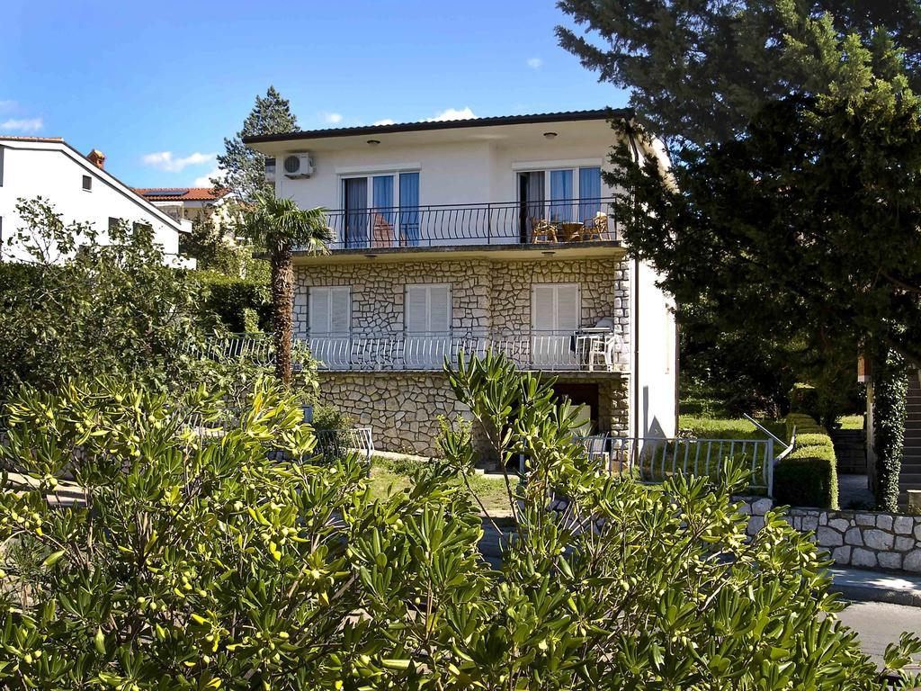 Apartment Marijana, Free Parking Selce Bagian luar foto